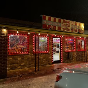 Shelly's Bakery/Paleteria & Neveria